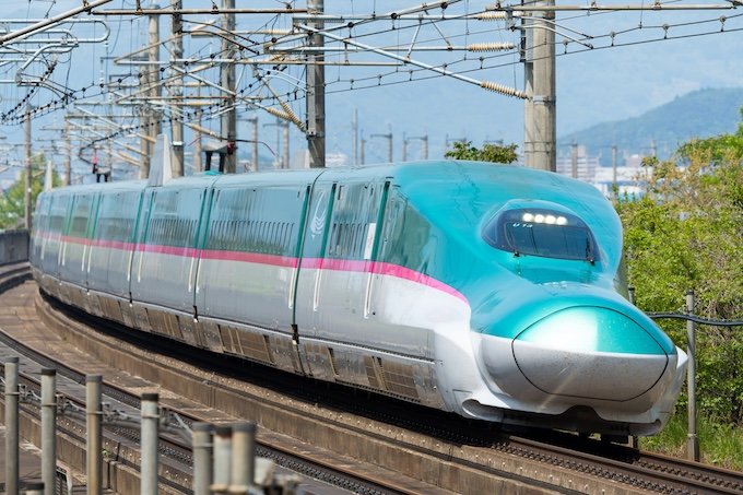 新幹線での旅行イメージ