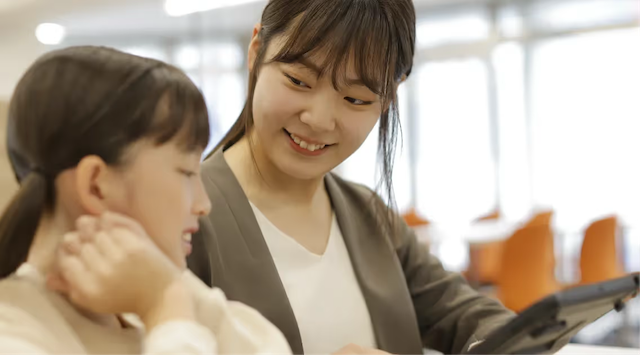 個別教室のトライの講師